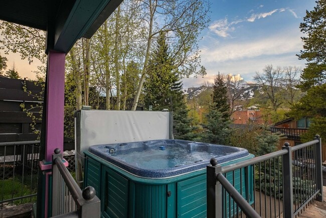 Building Photo - 301 S French St