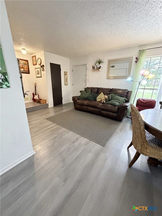 Building Photo - 4501 Hunt Cir