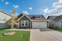 Building Photo - Beautiful 3-Bedroom Home in Aubrey ISD – Built in 2023!