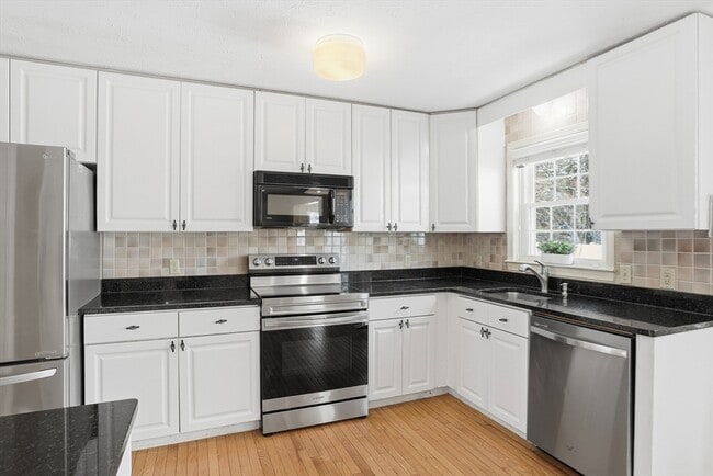 Building Photo - 1 Ernies Dr