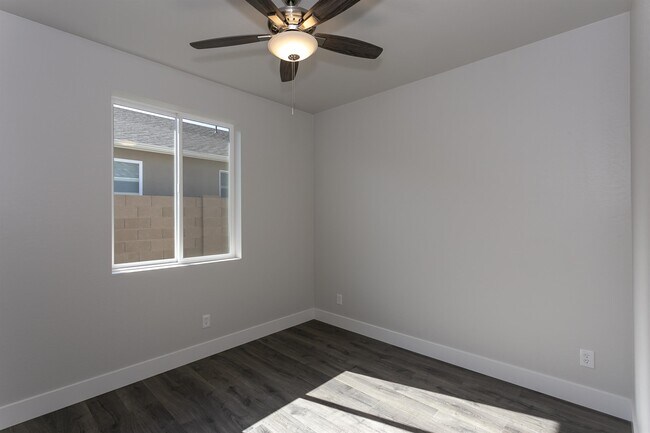 Building Photo - 1660 Allerton Way