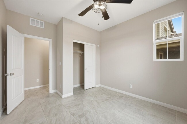Building Photo - Beautiful home in the desirable Inspirada community! Move in ready!