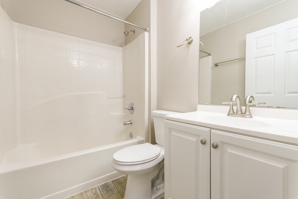 Building Photo - 16213 Wilkinson Dr