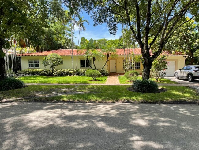 Primary Photo - 1512 Certosa Ave