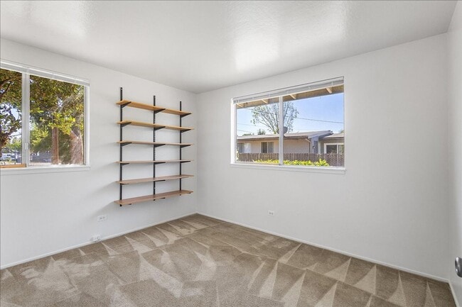 Building Photo - 2820 Barbers Point Rd