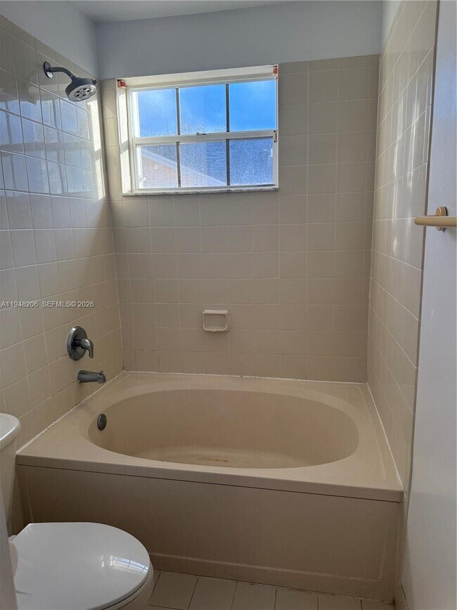 Building Photo - 11864 SW 99th St