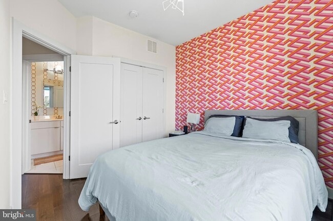 Building Photo - 1600 Beason St