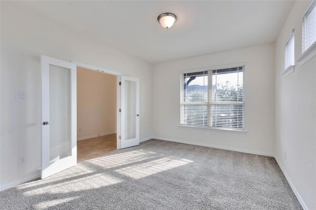 Building Photo - 6533 Leonardo Cove