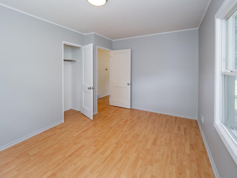 Building Photo - 1928 Eckener Dr