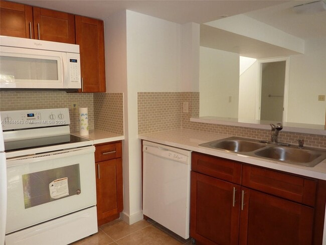 Building Photo - 4535 SW 68th Ct Cir