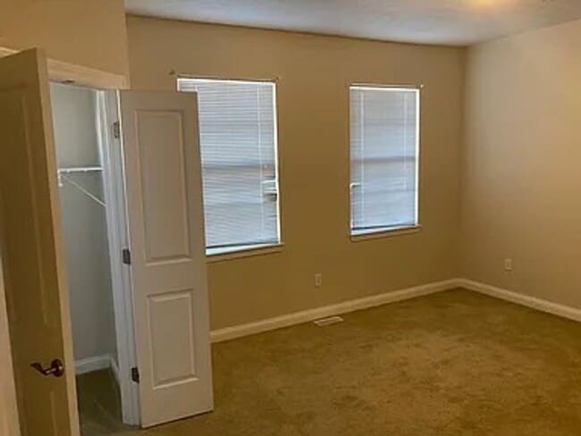 Building Photo - Gorgeous condo for rent