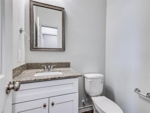 Building Photo - 1940 Melrose St