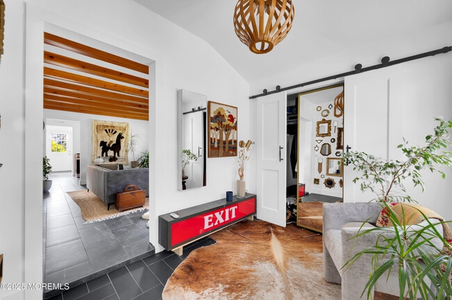 Building Photo - 638 Parkside Ave