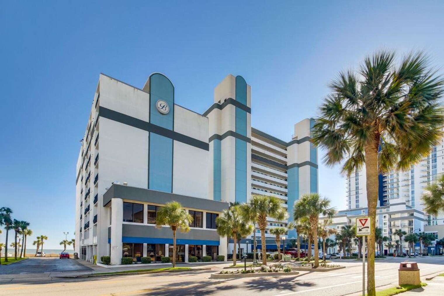 Building Photo - 2300 N Ocean Blvd