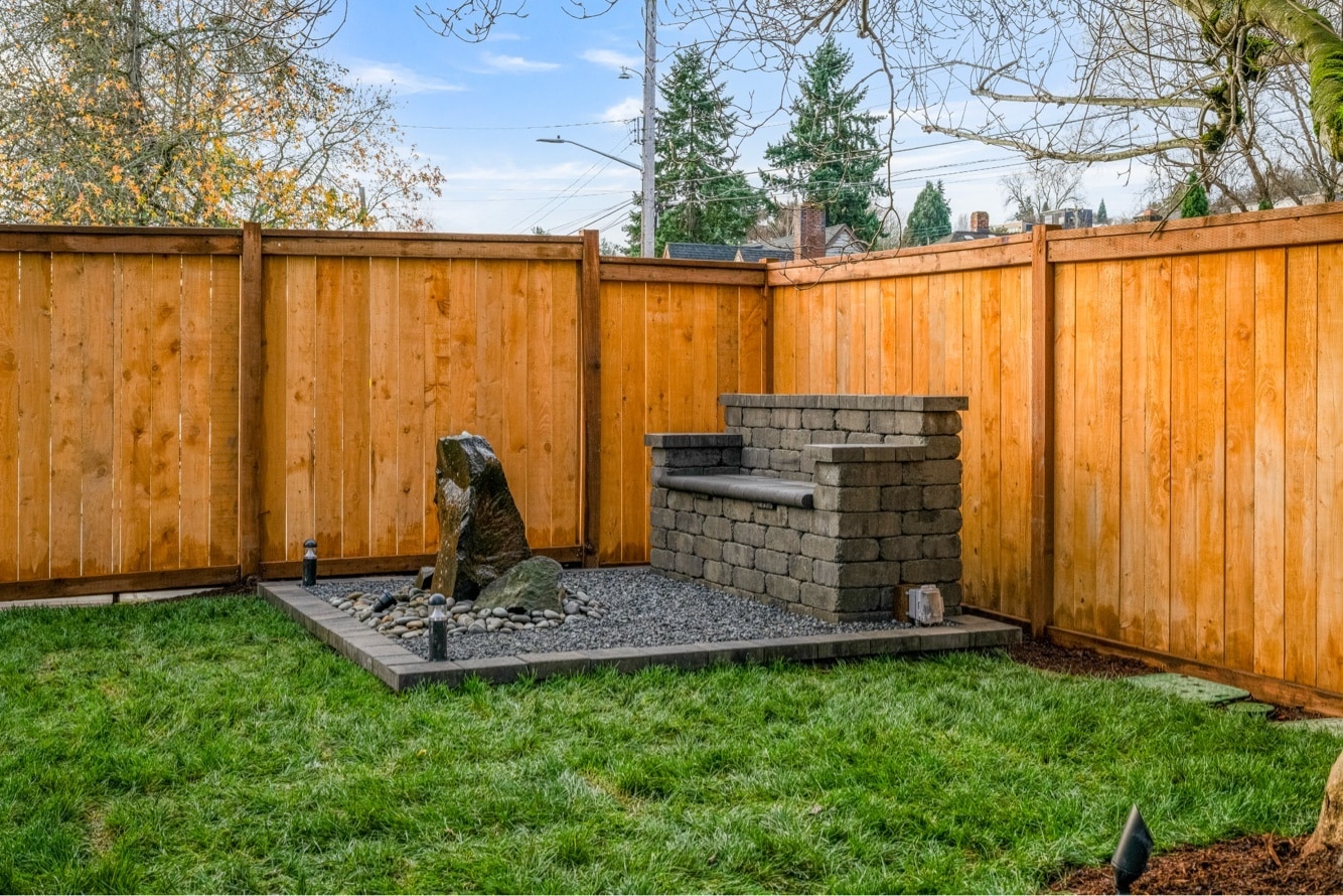 Building Photo - 2800 E Thomas St