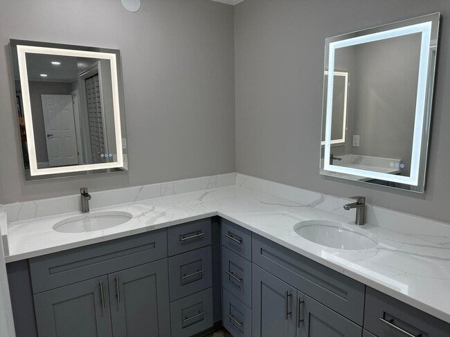 Building Photo - 1925 Shower Tree Way