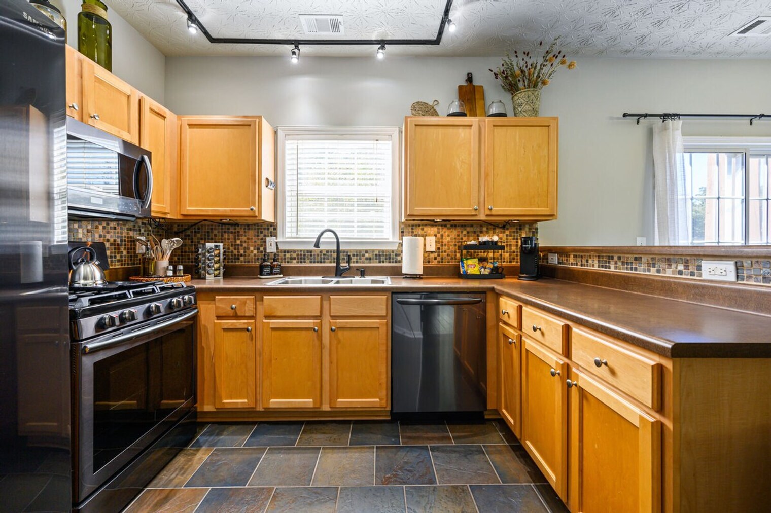 Building Photo - 1431 Bay Overlook Dr