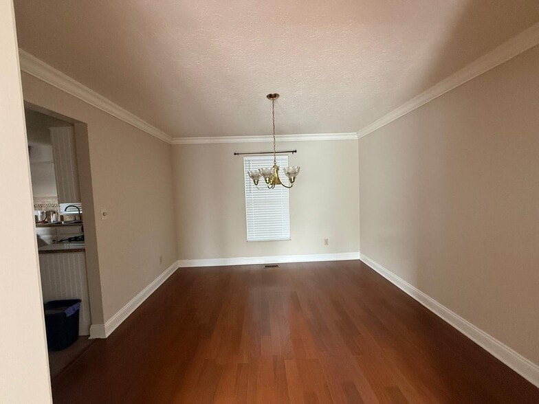 Building Photo - 7574 Allenwood Ct