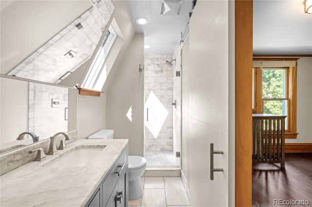 Building Photo - 570 Gilpin St