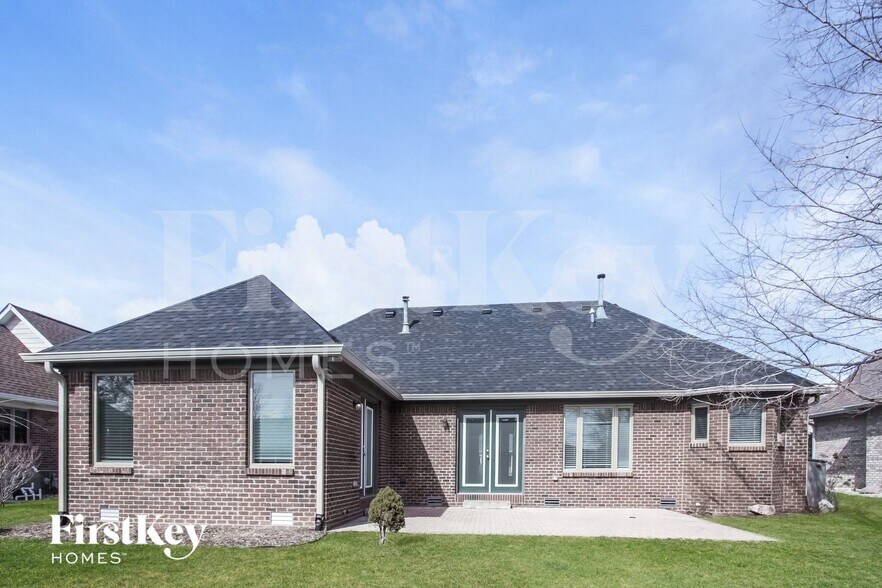 Building Photo - 6775 Anna Ct