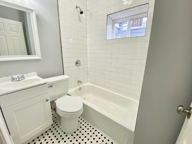 Building Photo - 431 N 50th St