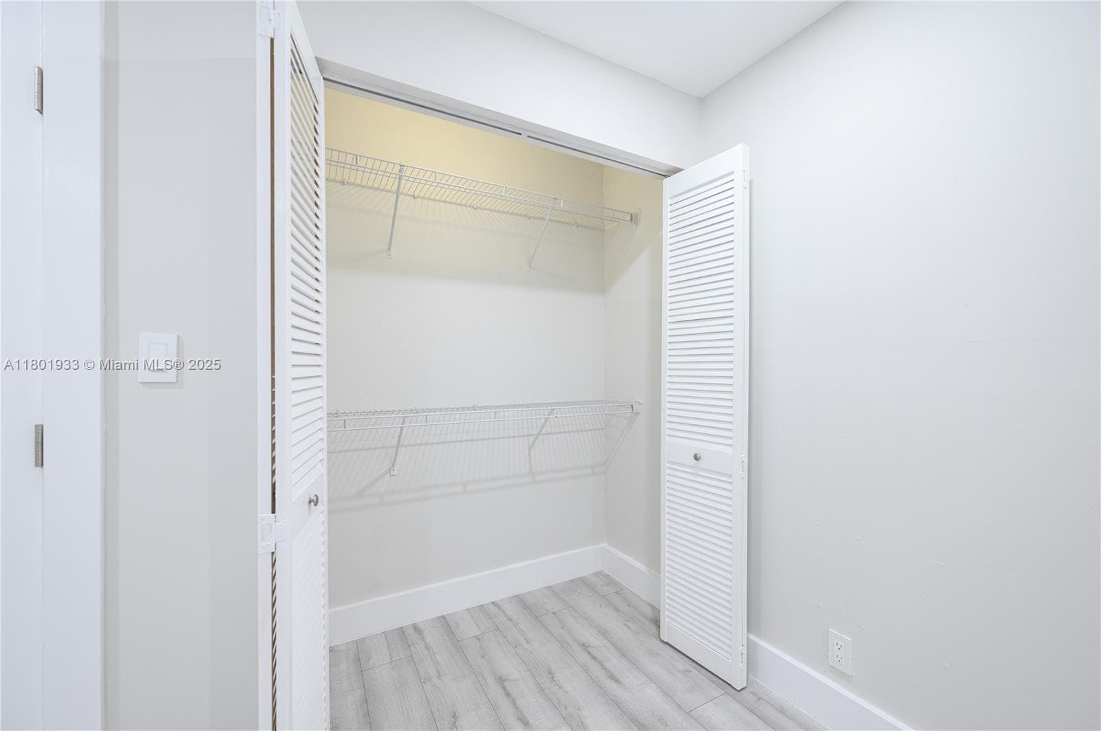 Building Photo - 6518 Miami Lakes Dr