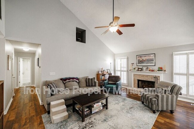 Building Photo - 174 Hidden Timber Ln