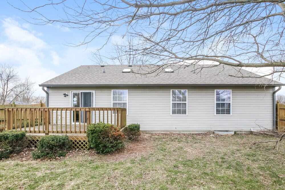 Building Photo - 7825 Jaclyn Dr