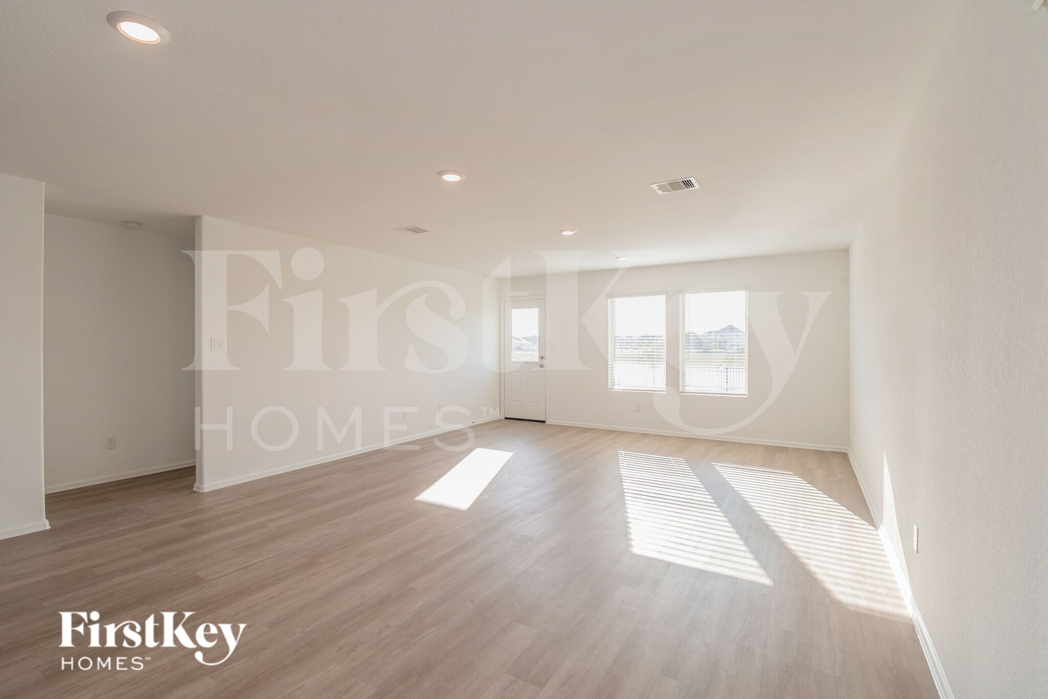 Building Photo - 453 Maple Bnd Ln