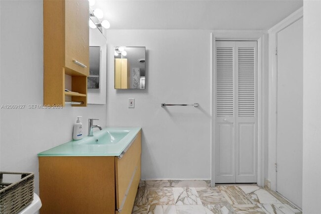 Building Photo - 9801 Collins Ave
