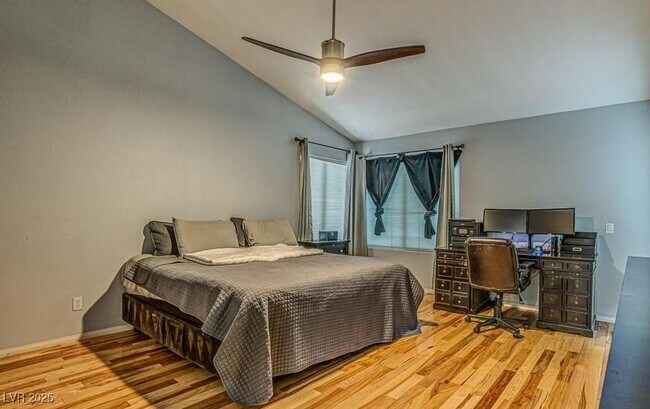 Building Photo - 7769 Verde River Way
