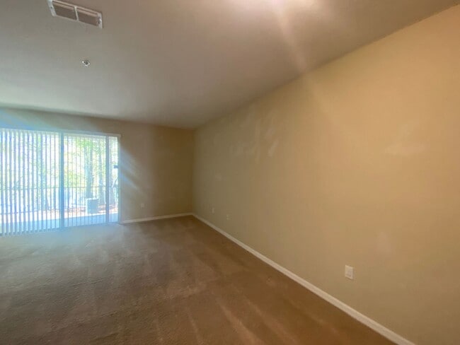 Building Photo - 10421RSD(75)