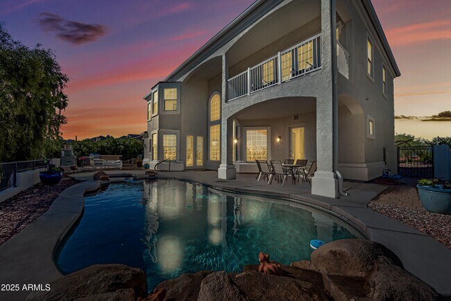 Building Photo - 15831 E Thistle Dr