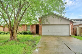 Building Photo - 14830 Keelby Dr