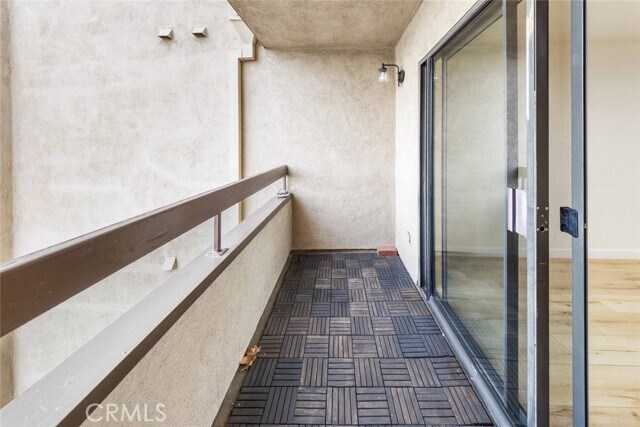 Building Photo - 424 Oak St