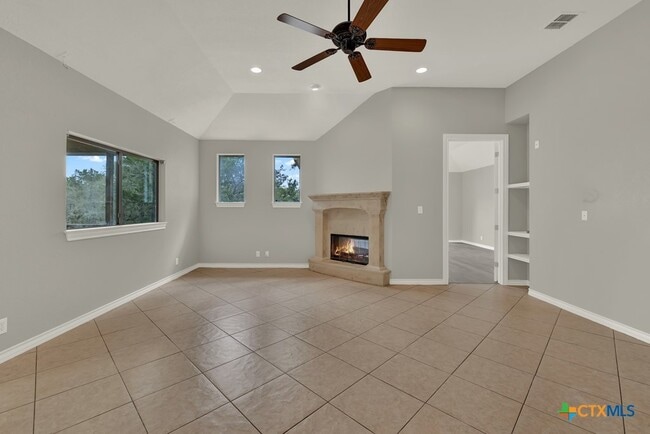 Building Photo - 923 Krona Ct