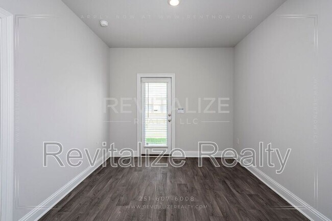 Building Photo - 13658 Addison Pl