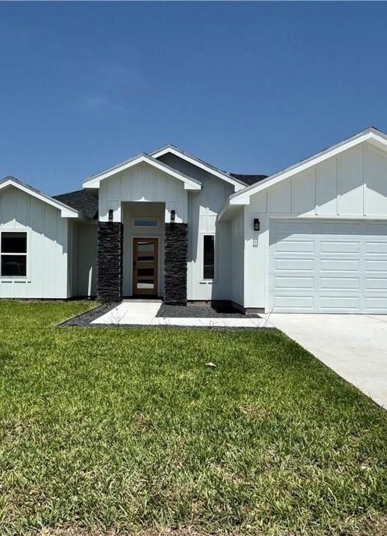 Primary Photo - 209 Faith Dr