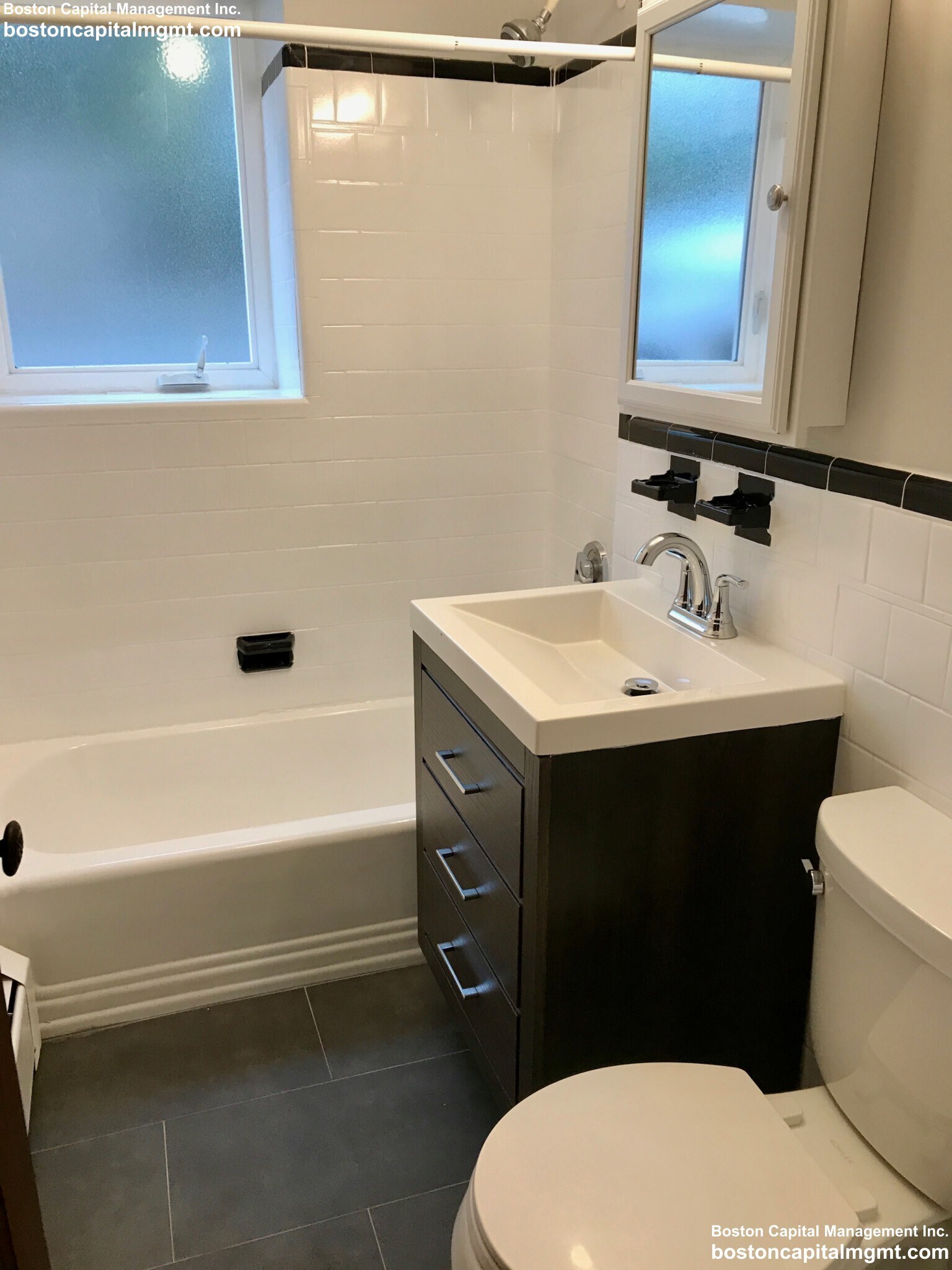 Building Photo - 8 Mt Ida St