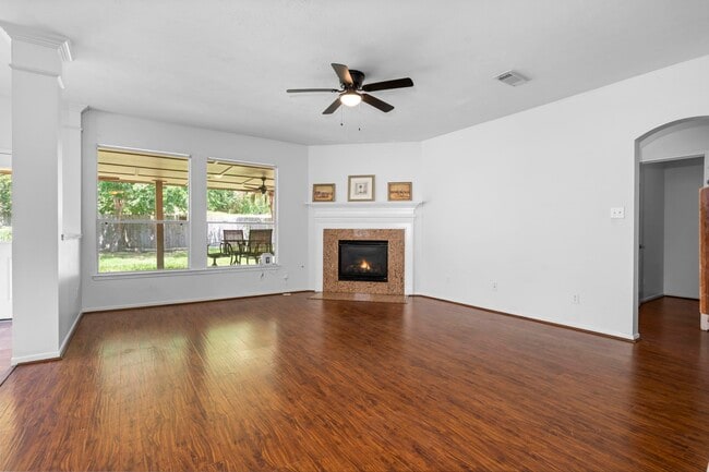 Building Photo - 6914 Grants Hollow Ln