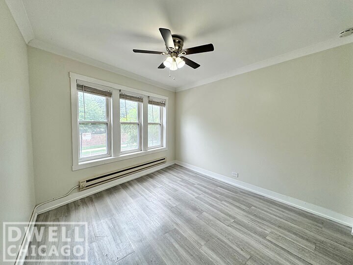 Building Photo - 4208 N Clark St