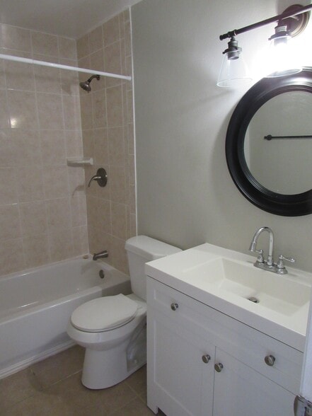 Bath - 411 N Halifax Ave