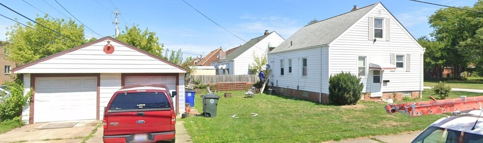 Building Photo - 4346 Rockland Dr