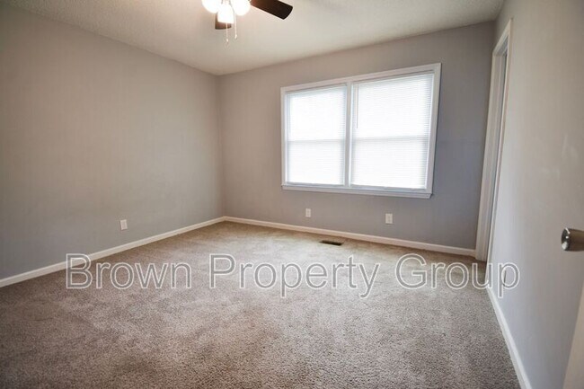 Building Photo - 4715 Beaufort Dr