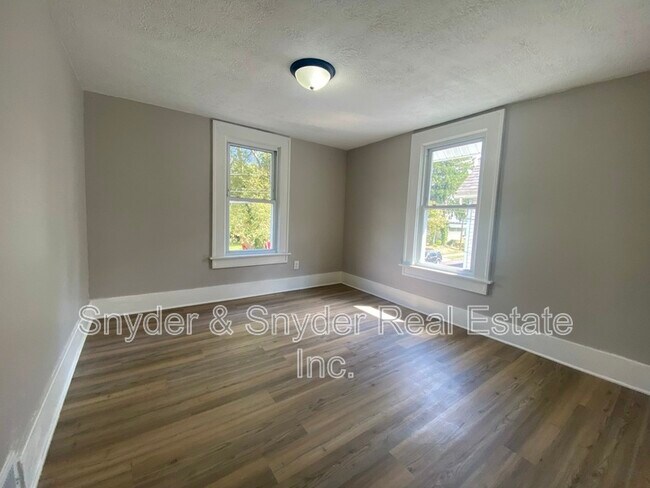 Building Photo - 1062 Pitkin Ave