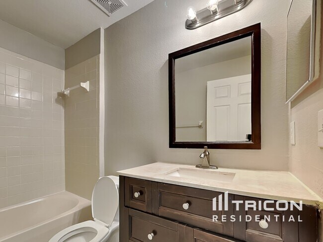 Building Photo - 12906 Brant Tree Dr