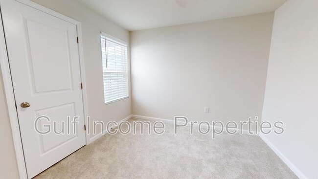 Building Photo - 14163 Crimson Ave