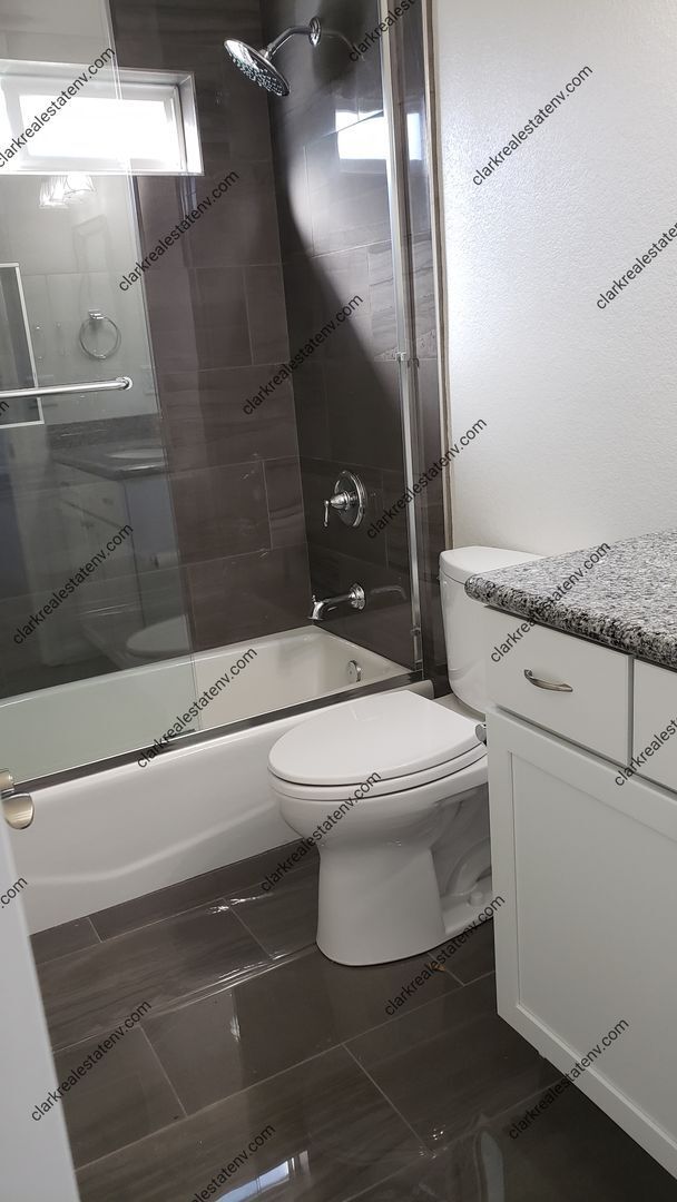 Building Photo - Old Southwest Reno home 3 Bed 2 Bath 1 car...