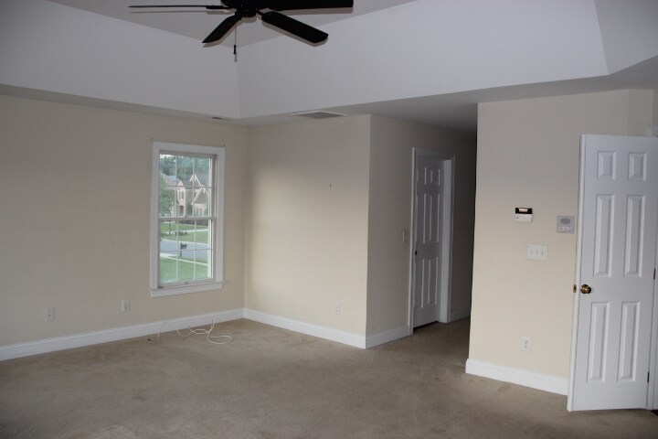 Building Photo - 5009 Groves Edge Ln