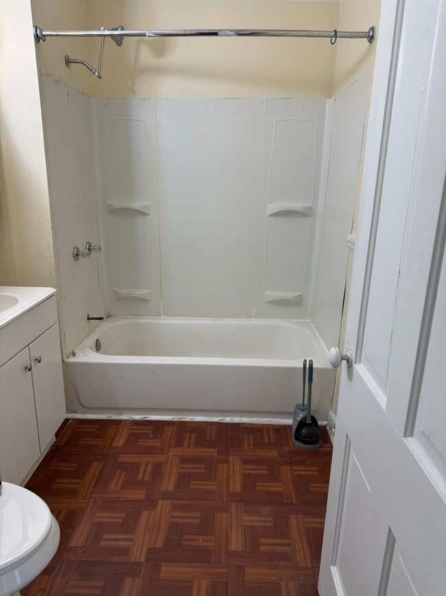 Building Photo - 1519-1525 Clark Ave